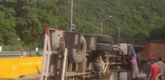 Siniestro vial en Autopista Valencia-Puerto Cabello