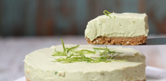 Cheesecake de aguacate y limón