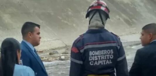 bomberos cuerpo sin vida río guaire