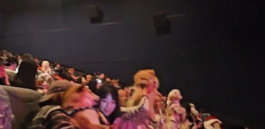 China Mascotas acompañan a ver "Zootopia 2"