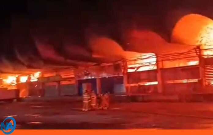 Incendio Centro Estatal de Abastecimiento Río de Janeiro