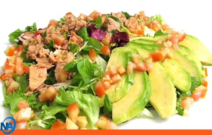 Ensalada de Aguacate y Atún