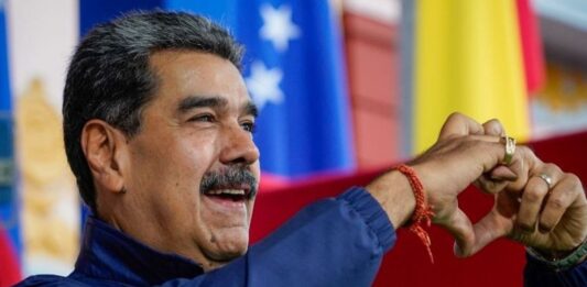 Maduro inaugura la III edición Juegos Comunales 2025