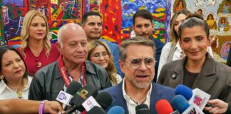 Lacava premios a ganadores del 67º Salón Arturo Michelena