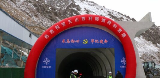 China inaugurará túnel más largo del mundo