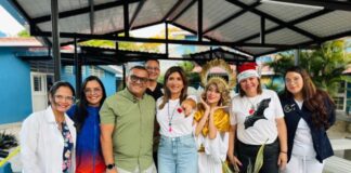 Nancy de Lacava entregó juguetes en Pediatría de la CHET