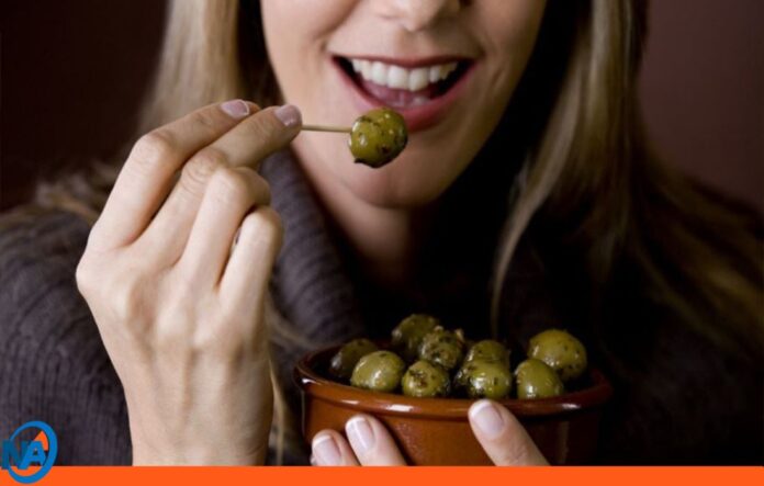 memoria de forma natural comiendo aceitunas