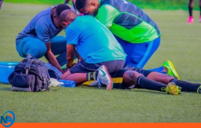 Fallece un futbolista tras asfixiarse con una moneda