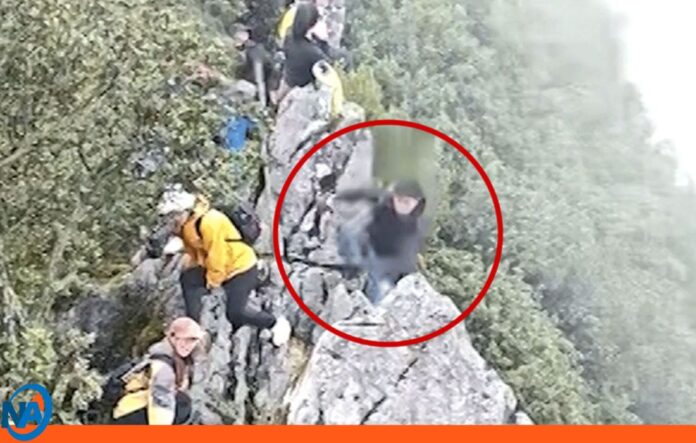 excursionista caída selfie China