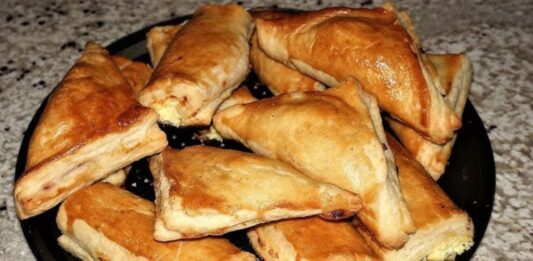 pastelitos hojaldre queso