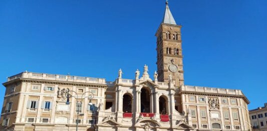 Basílica Santa María la Mayor cajero de la caridad