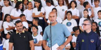 Héctor Rodríguez aulas de educación inicial
