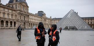 Museo del Louvre huelga personal