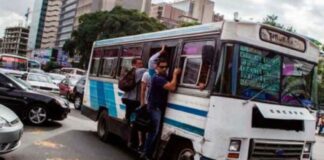 Sector transporte opera lunes