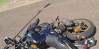 Siniestro vial moto y bicicleta Los Guayos