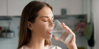 beber agua al despertar transformar tu salud