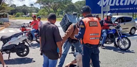 mujer lesionada accidente Naguanagua