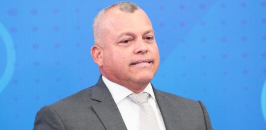Aníbal Coronado presidente Metrobús