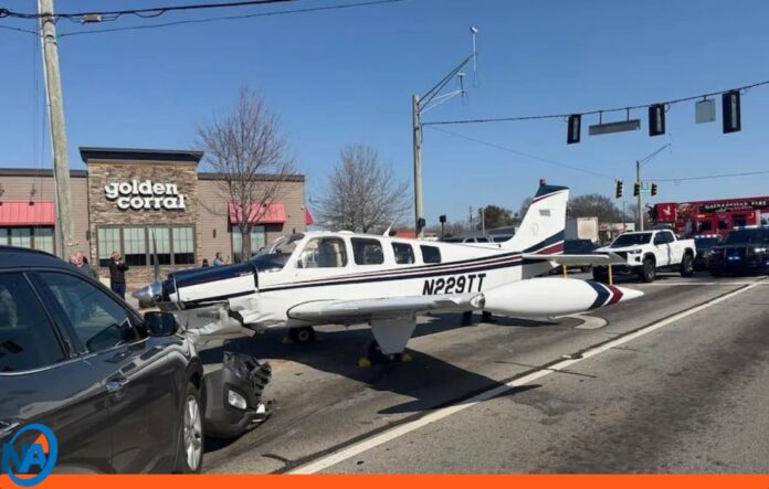 Avioneta aterriza de emergencia en Browns Avioneta aterriza de emergencia en Browns