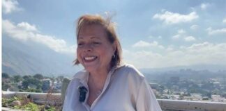 Fallece Helena Rosas