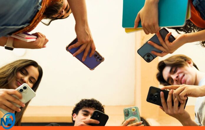 Grecia redes sociales menores Grecia redes sociales menores
