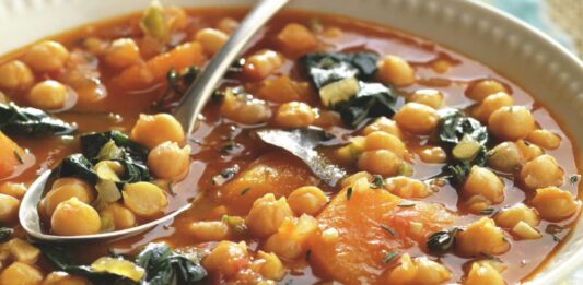 Guiso de garbanzos auyama y espinaca