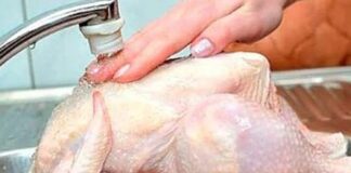 No debes lavar el pollo
