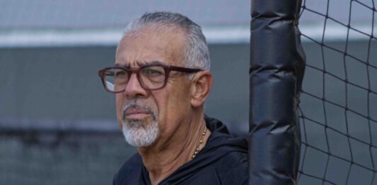 Luis Sojo queda fuera de los Leones