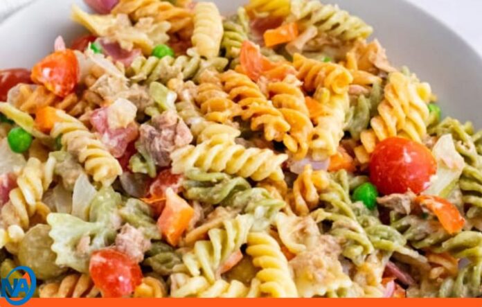 ensalada de atun con pasta ensalada de atún con pasta