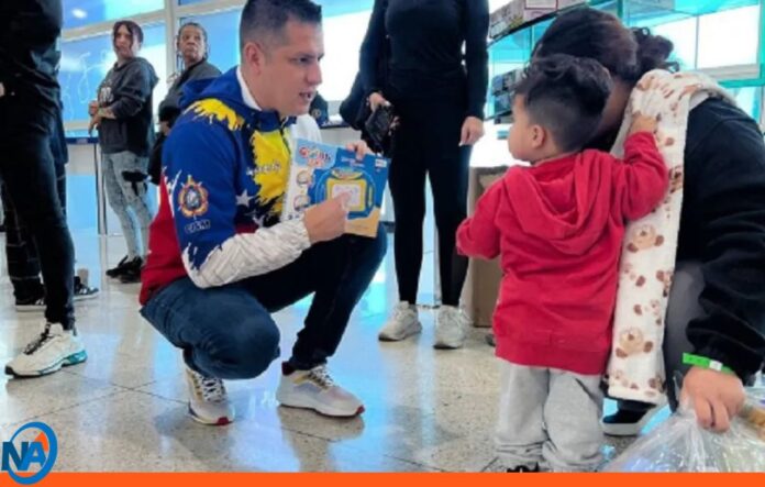 Arriban 209 venezolanos Estados Unidos