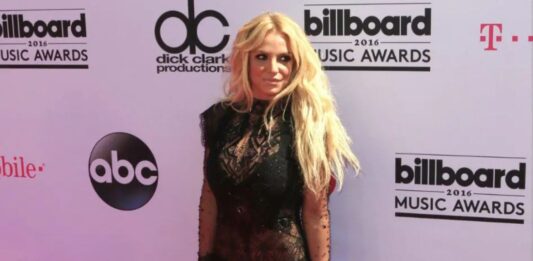 Britney Spears bajo arresto