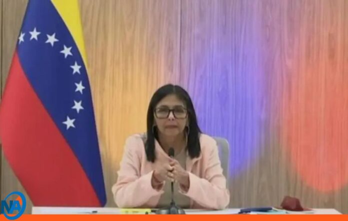 Delcy Rodríguez interviene en Foro en Miami