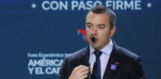 Ecuador declara persona 'non grata' al embajador de Cuba