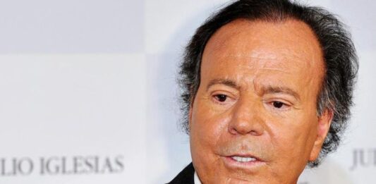 Julio Iglesias demanda elDiario.es