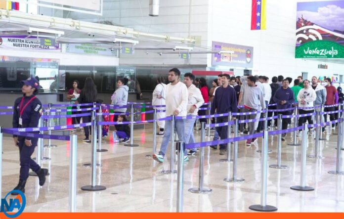 Venezuela recibe a 144 connacionales desde EE.UU. Venezuela recibe a 144 connacionales desde EE.UU.