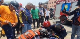 Bomberos Cojedes niño alcantarilla