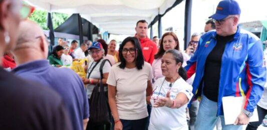 Delcy Rodríguez inauguró Base de Misiones en Caracas