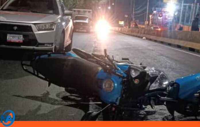 Accidente en Avenida Sesquicentenario Accidente en Avenida Sesquicentenario