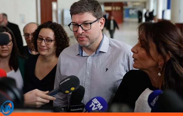 Francia Profesora inhabilitada por acoso alumna Francia: Profesora inhabilitada por acoso alumna