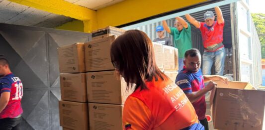 Insumos médicos y material quirúrgico en la CHET