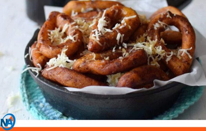 Mandocas con plátano y queso Mandocas con plátano y queso