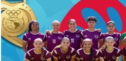Vinotinto femenina Sub-17 medalla Oro