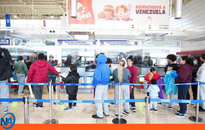 Arriban 126 migrantes venezolanos desde EE.UU. Arriban 126 migrantes venezolanos desde EE.UU.