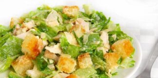 Ensalada César en casa