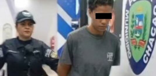PoliChacao detuvo a mujer robaba con tijeras