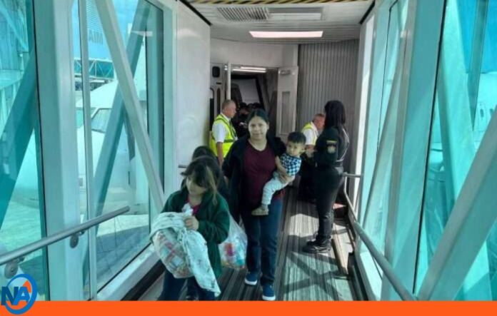Regresan 133 venezolanos desde Miami Regresan 133 venezolanos desde Miami