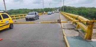 Restringen paso Puente Francisco de Paula Santander