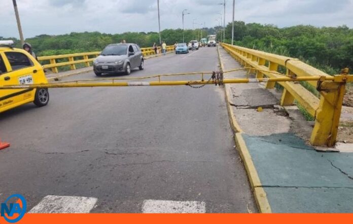 Restringen paso Puente Francisco de Paula Santander