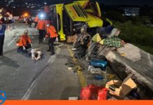 choque autobús cisterna Indonesia