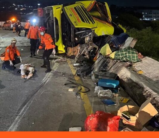 choque autobús cisterna Indonesia